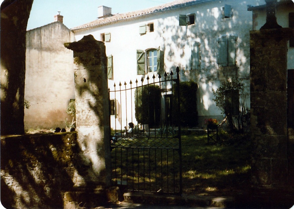1979-tarn-village-house